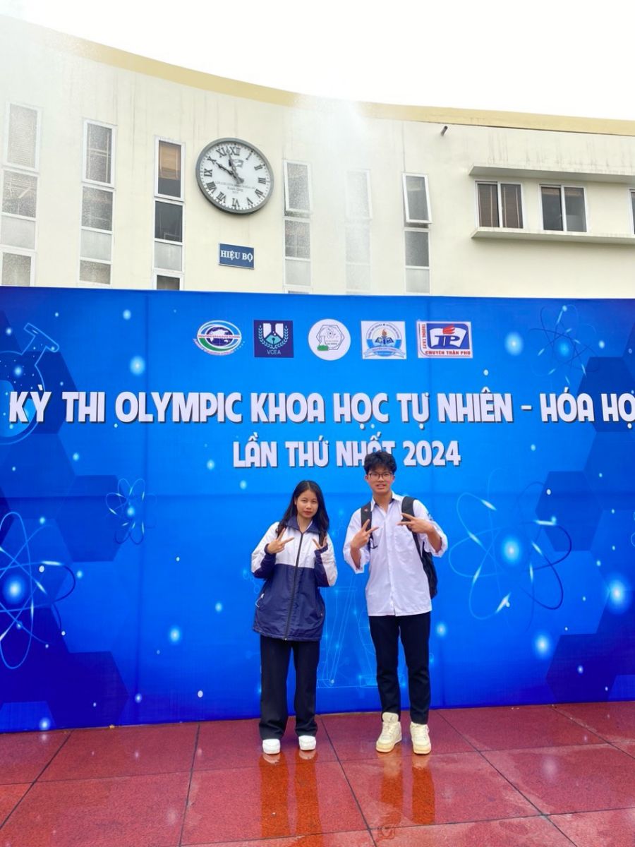 VINH DANH HỌC SINH ĐẠT GIẢI TRONG KỲ THI OPYMPIC KHOA HỌC TỰ NHIÊN VÀ HOÁ HỌC NĂM 2024